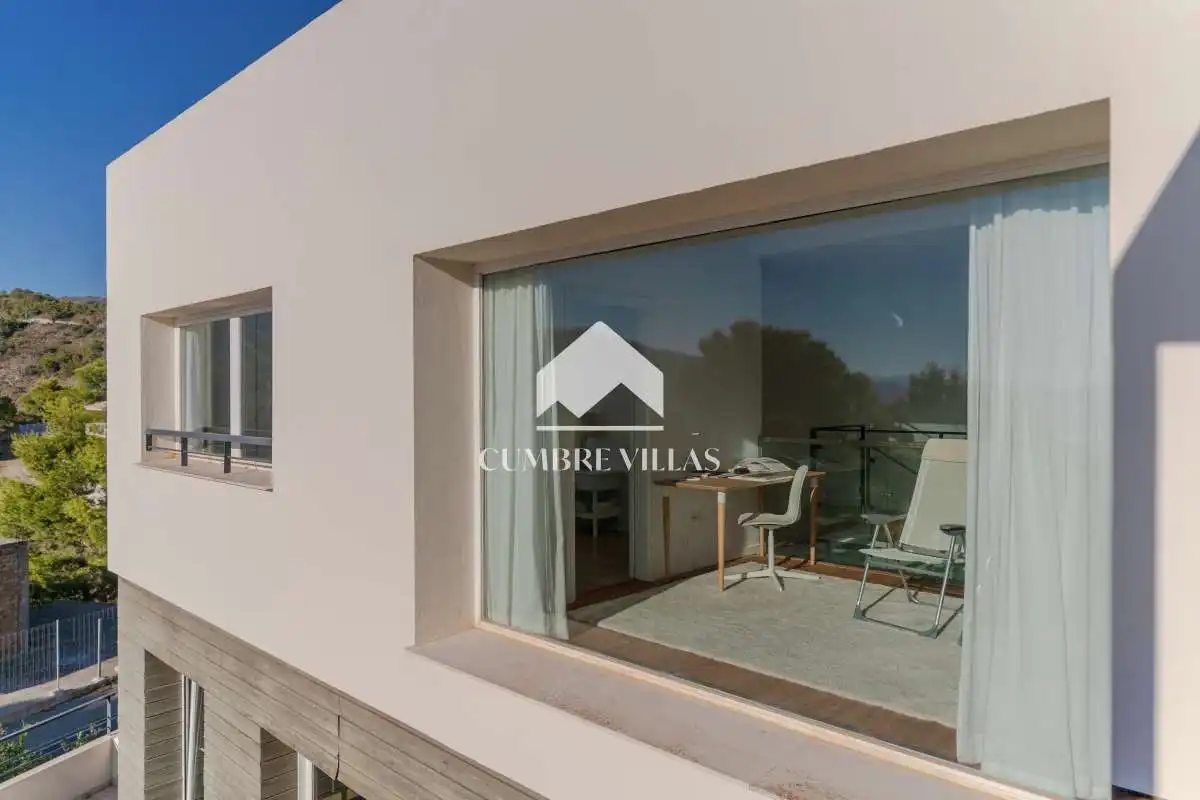 Terrassa de Casa o xalet en venda en La Herradura
