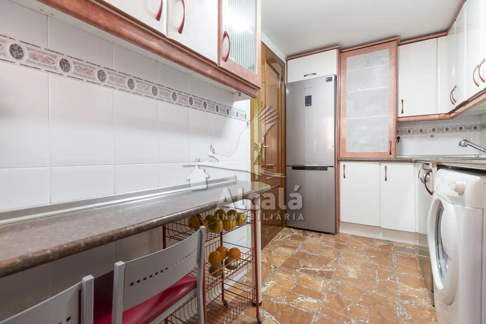 Küche von Einfamilien-Reihenhaus zum Verkauf in Alcalá de Henares mit Heizung, Parkett und Schwimmbad