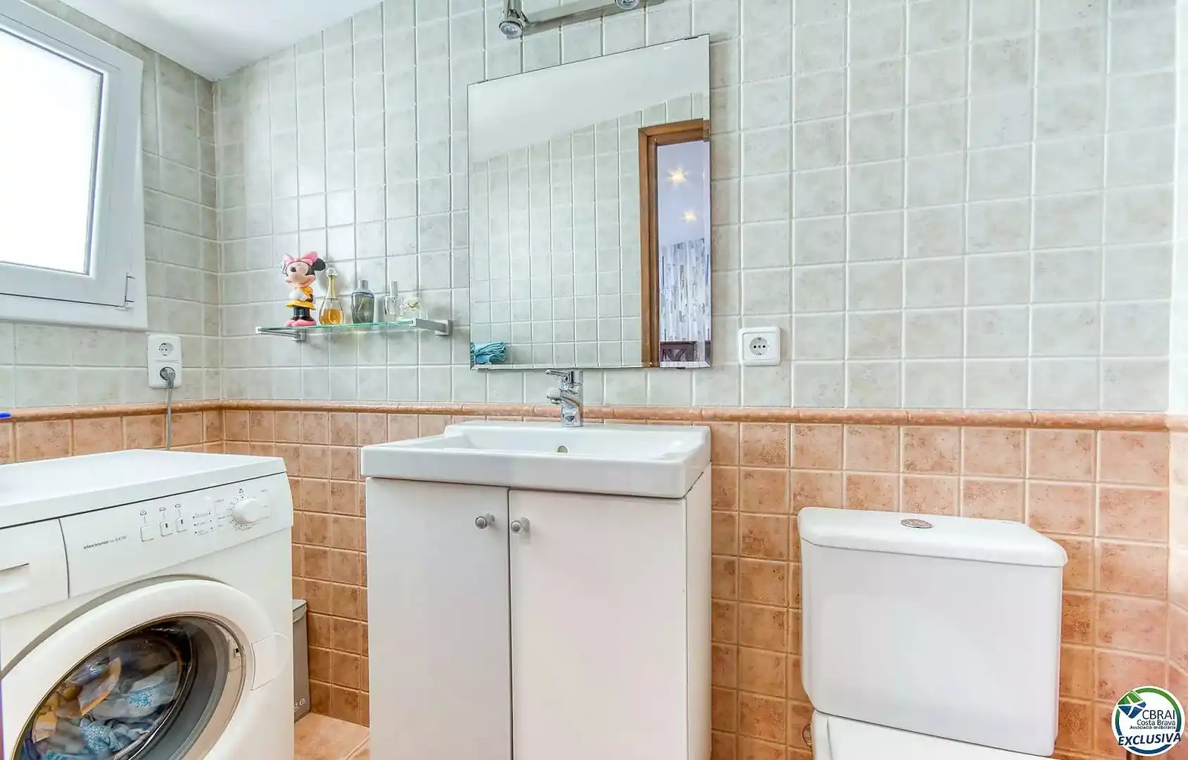 Bany de Casa o xalet en venda en Garrigàs amb Terrassa i Moblat
