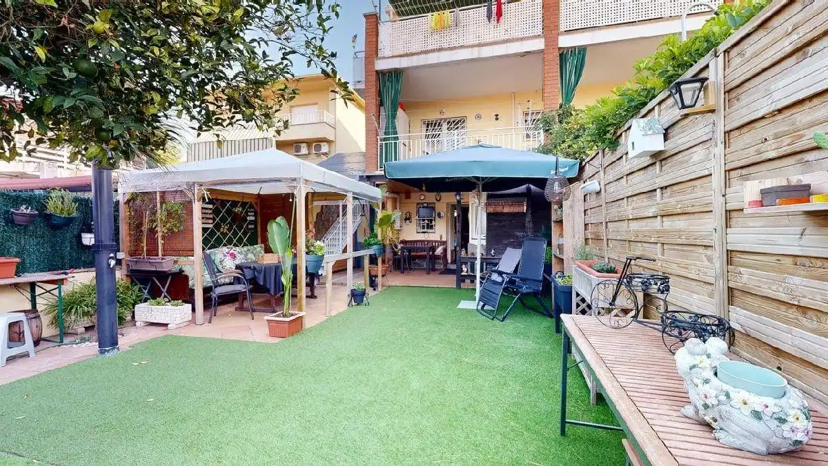 Terrace of Houses for sale in Barberà del Vallès  with Heating, Private garden and Terrace