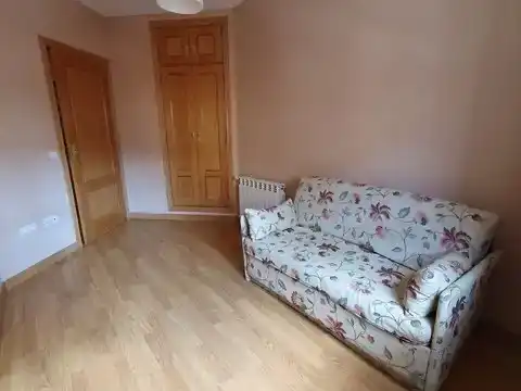 Dormitori de Pis en venda en Ciempozuelos amb Aire condicionat, Jardí privat i Parquet