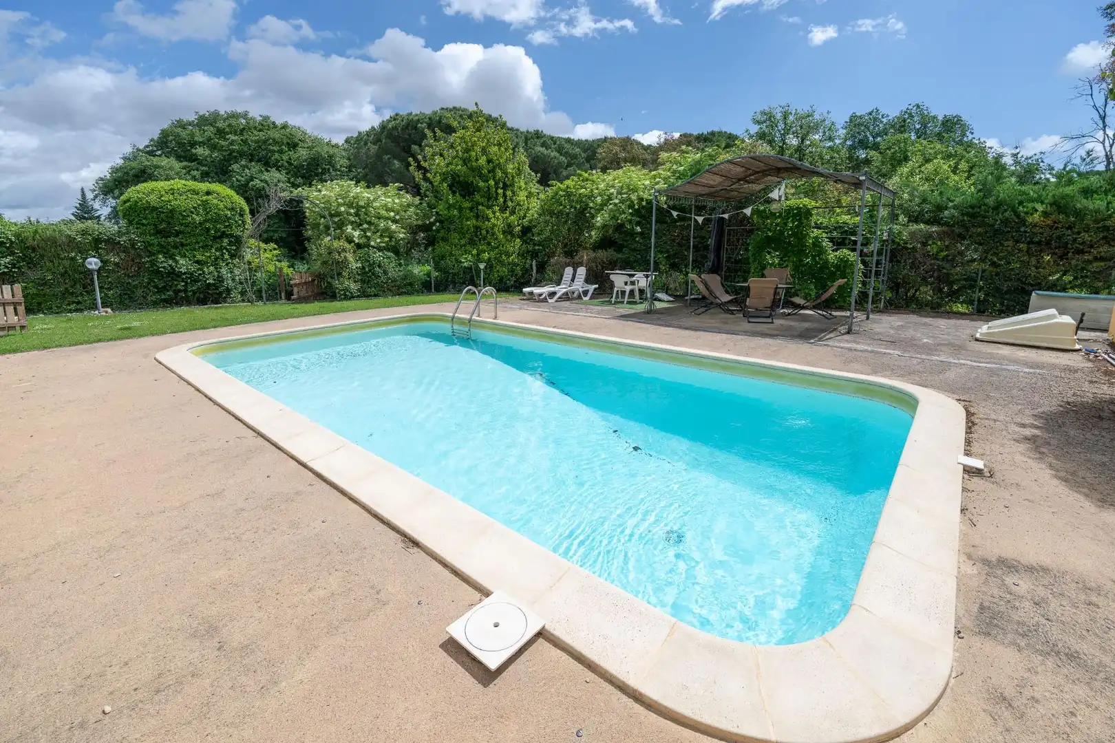 Piscina de Finca rústica en venta en Bescanó con Calefacción, Jardín privado y Trastero
