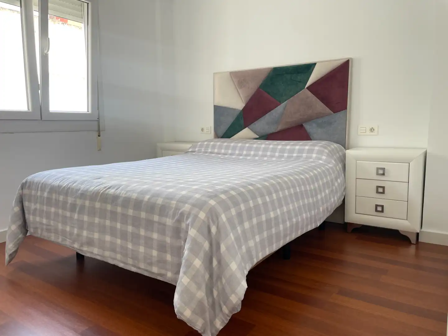 Dormitori de Pis de lloguer en Badajoz amb Aire condicionat, Calefacció i Parquet