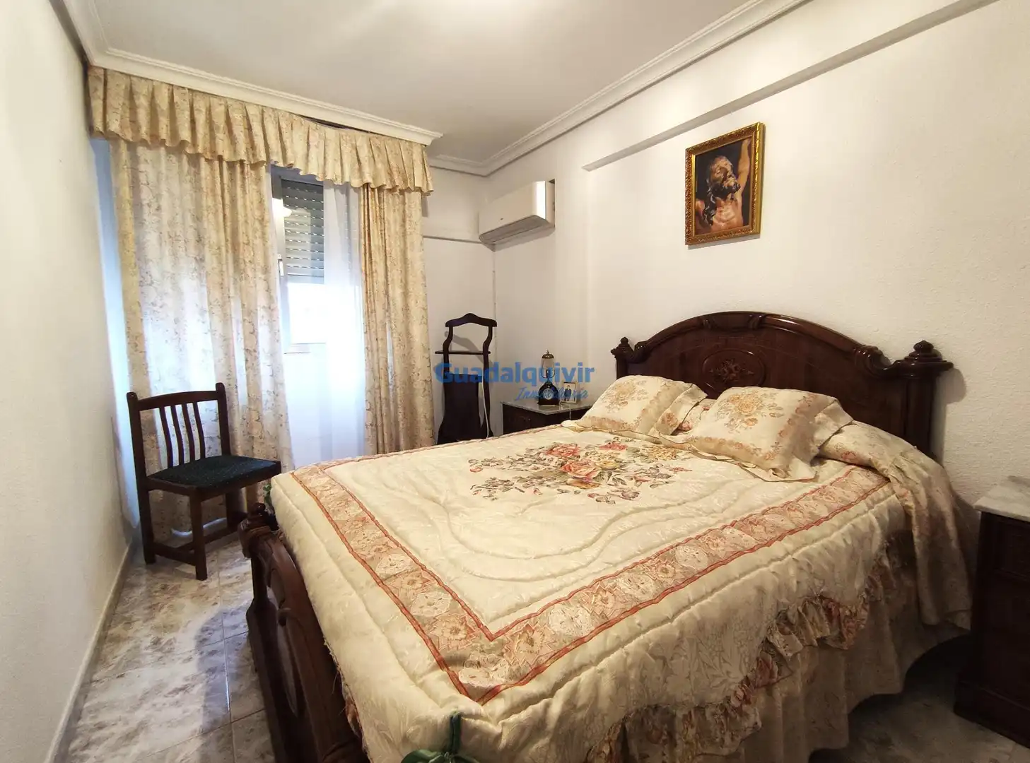 Bedroom of Flat for sale in Sevilla  with Air Conditioner