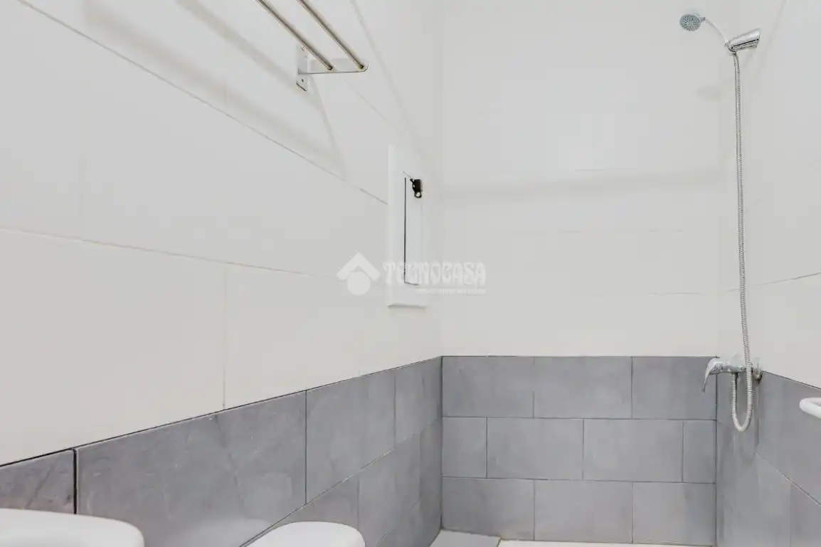 Badezimmer von Wohnung zum Verkauf in Esplugues de Llobregat mit Terrasse