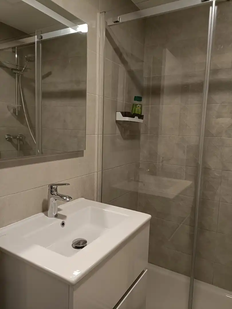 Apartments for rent in Calle Ulises, Colores - Entreparques