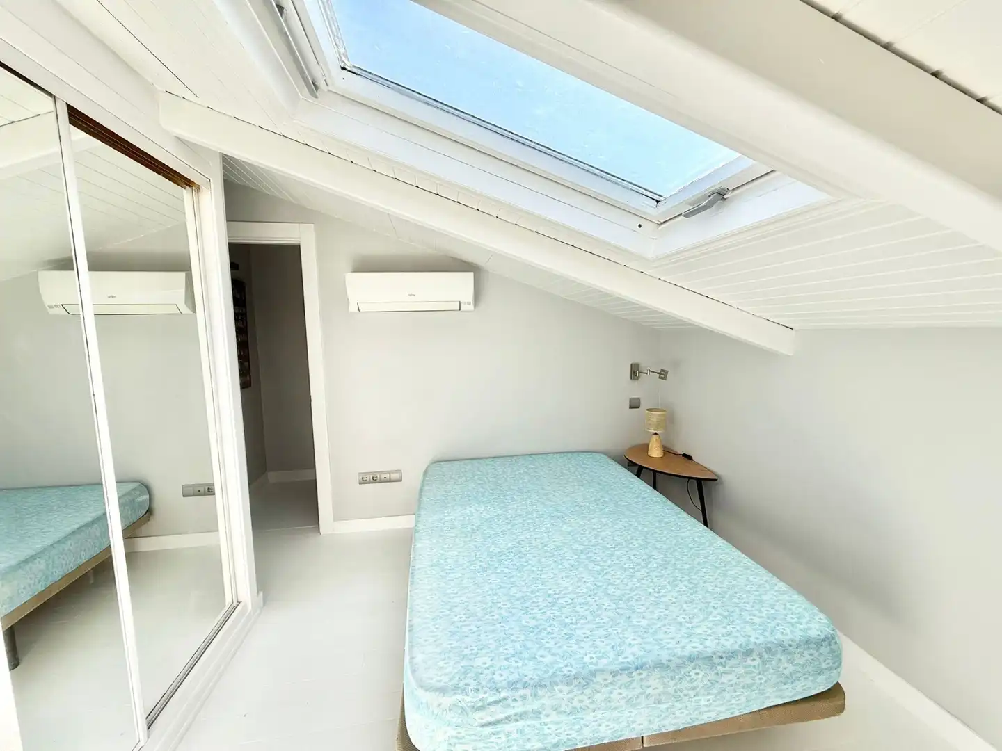 Bedroom of Duplexes for rent in Madrid  with Air Conditioner, Heating and Furnished