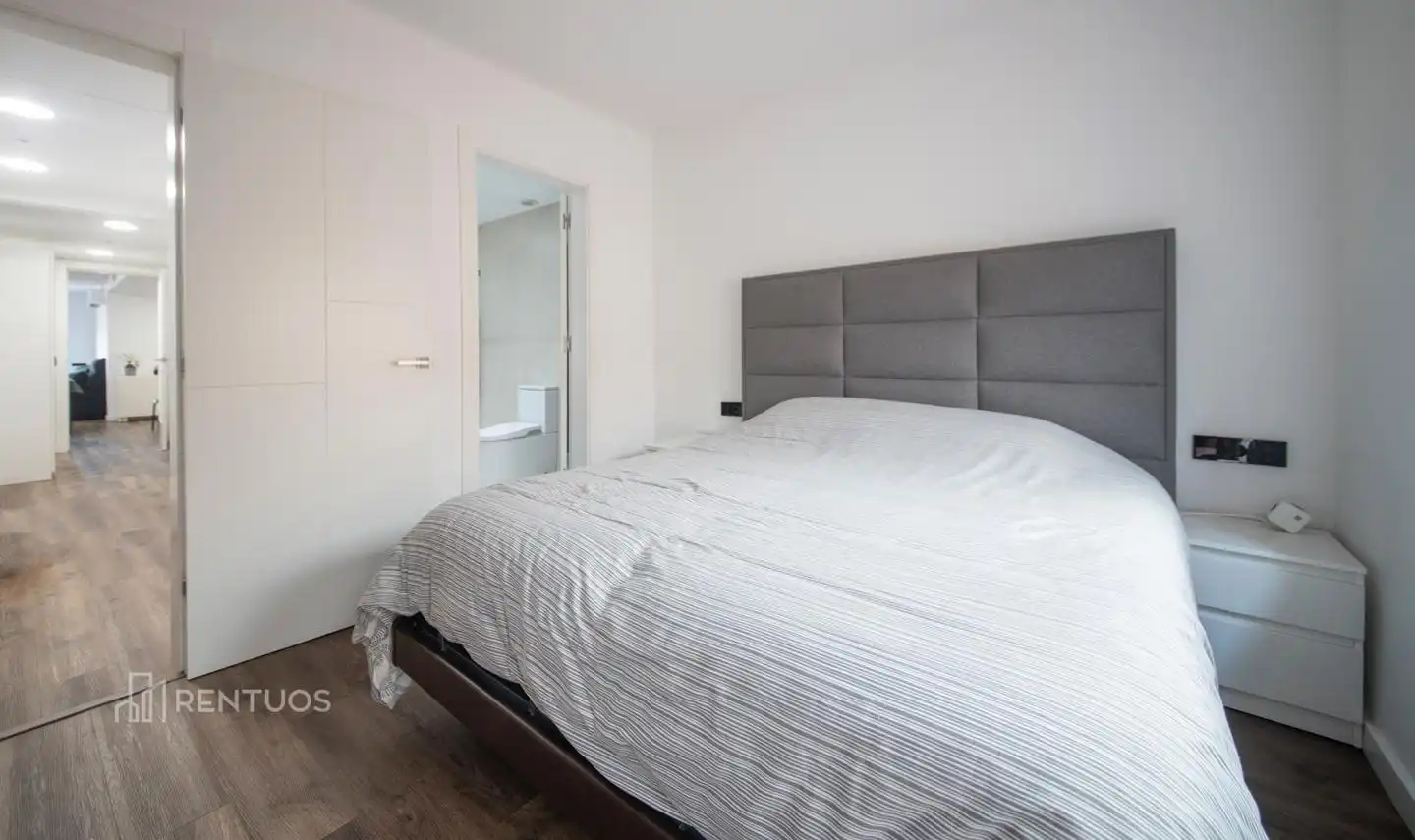 Habitación de Piso en venta en Molins de Rei con Aire acondicionado, Parquet y Terraza
