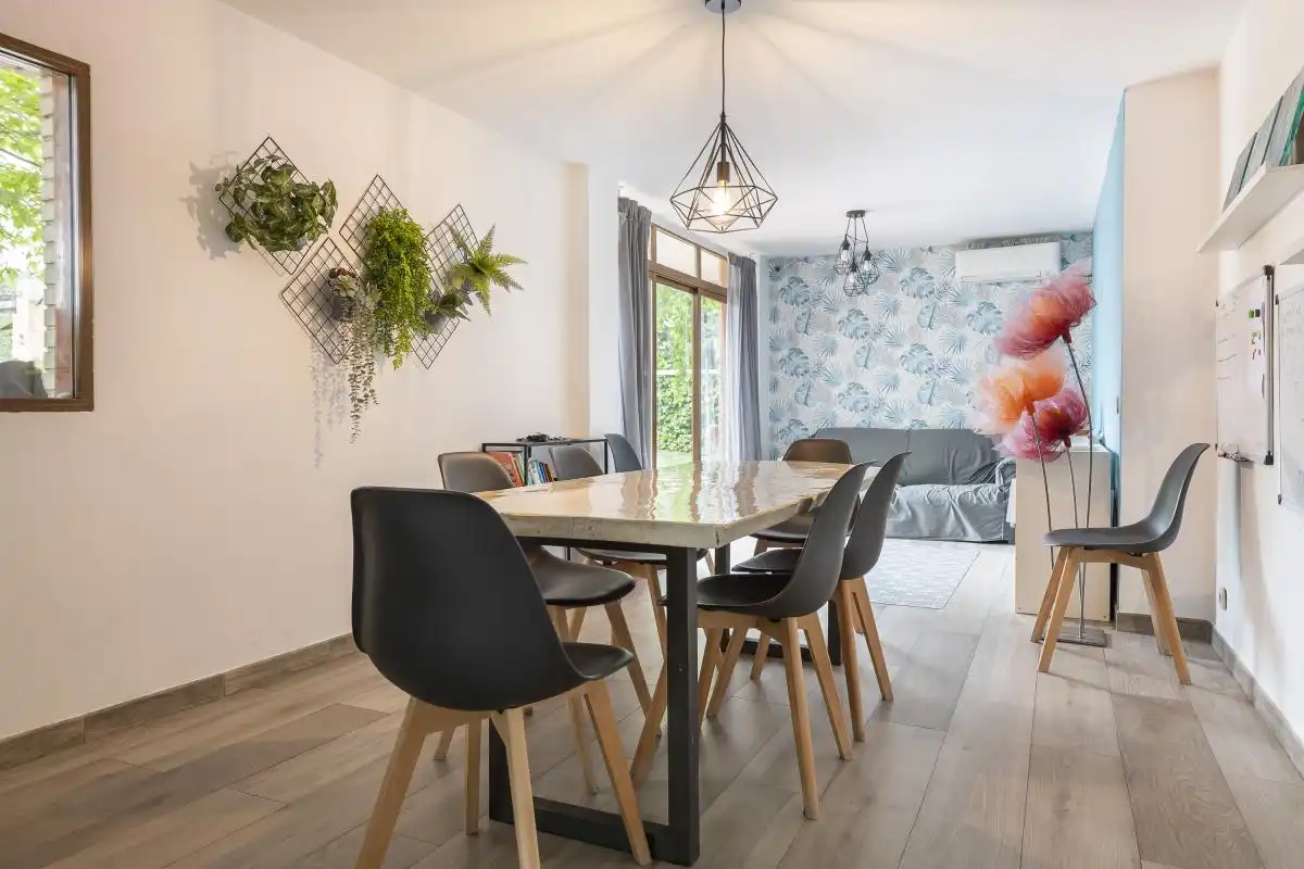 Comedor de Casa o chalet en venta en Boadilla del Monte con Aire acondicionado, Calefacción y Jardín privado