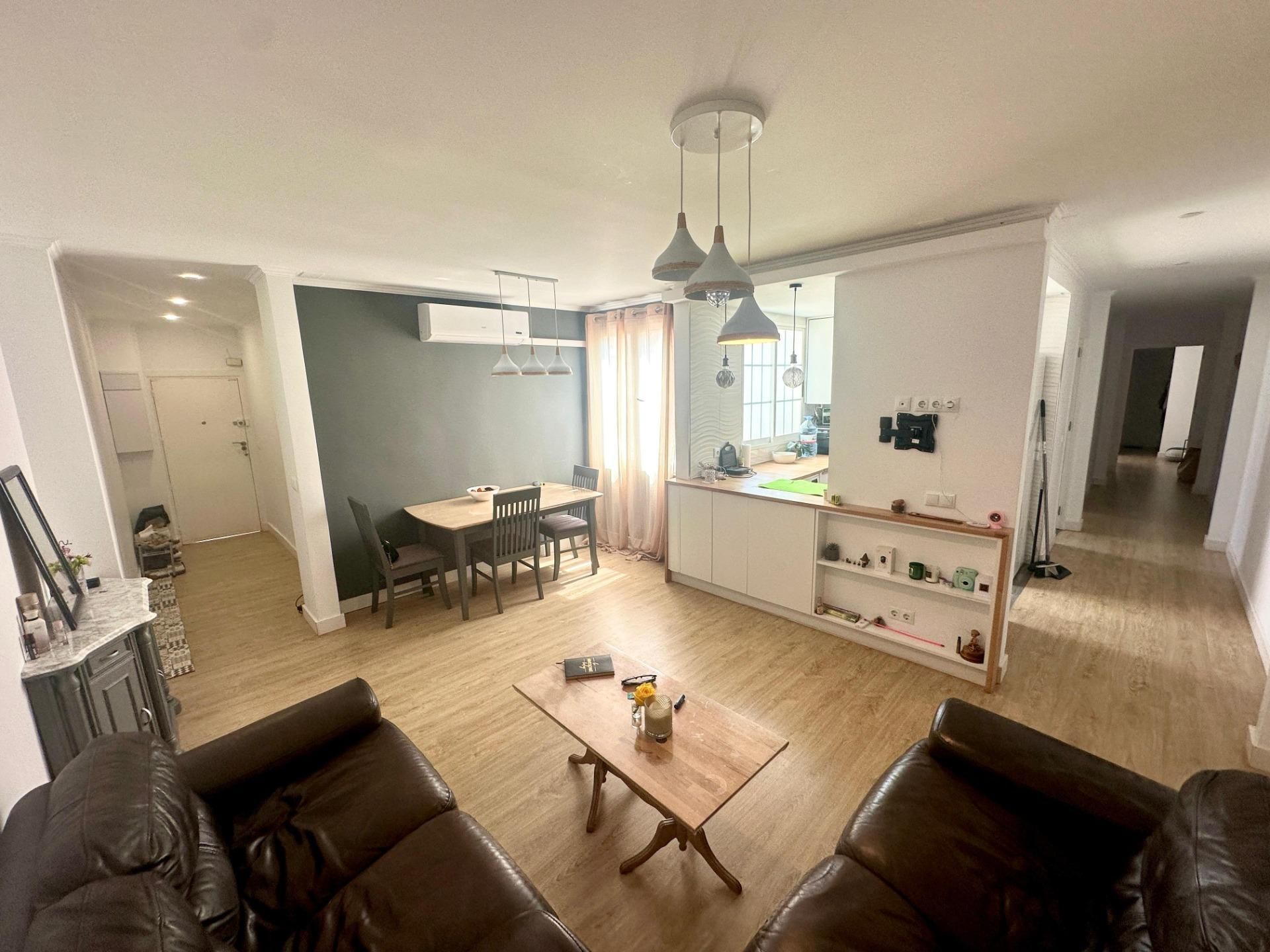 Sala d'estar de Apartament en venda en Alicante / Alacant amb Aire condicionat i Calefacció