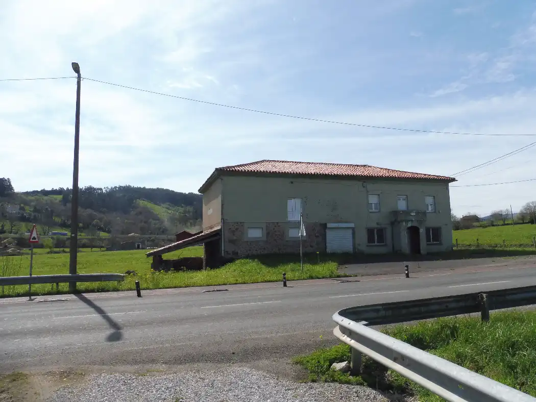 Country homes for sale in Calle Vuelta Abajo, Penagos
