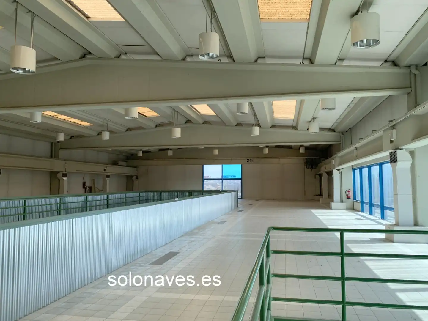 Nau industrial de lloguer en Zaragoza