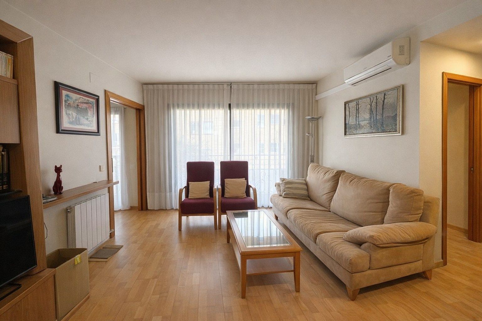 Sala d'estar de Pis en venda en Girona Capital amb Aire condicionat, Calefacció i Balcó