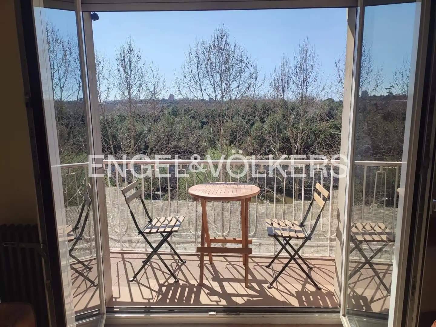 Balcony of Flat for rent in Madrid  with Air Conditioner, Heating and Furnished