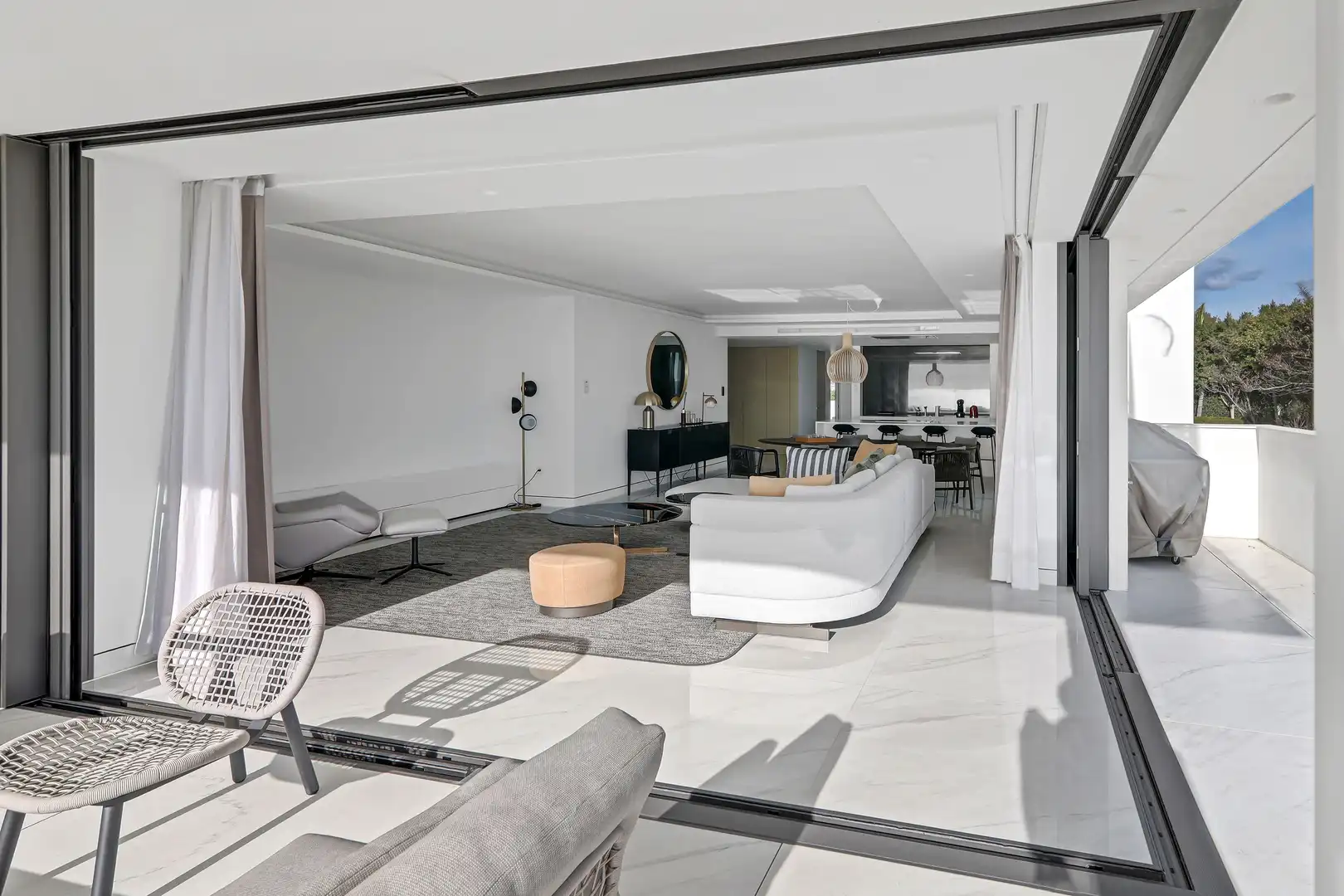 Sala de estar de Apartamento en venta en Estepona con Aire acondicionado, Calefacción y Parquet