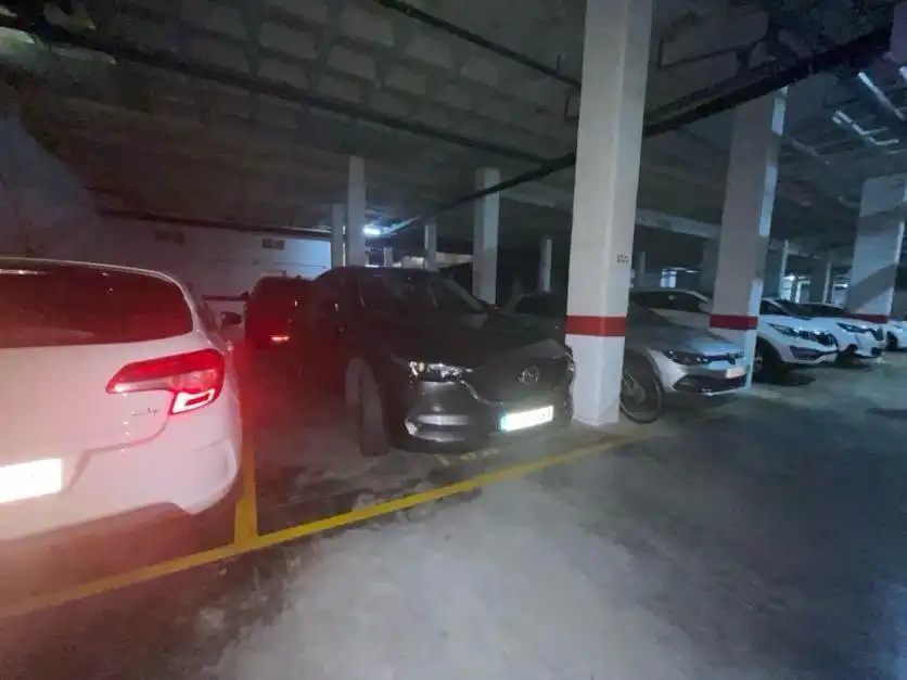 Aparcament de Apartament en venda en Torrevieja amb Aire condicionat, Terrassa i Moblat