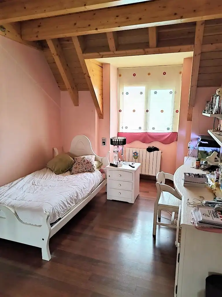 Dormitori de Casa o xalet en venda en Sant Andreu de la Barca amb Aire condicionat, Calefacció i Jardí privat