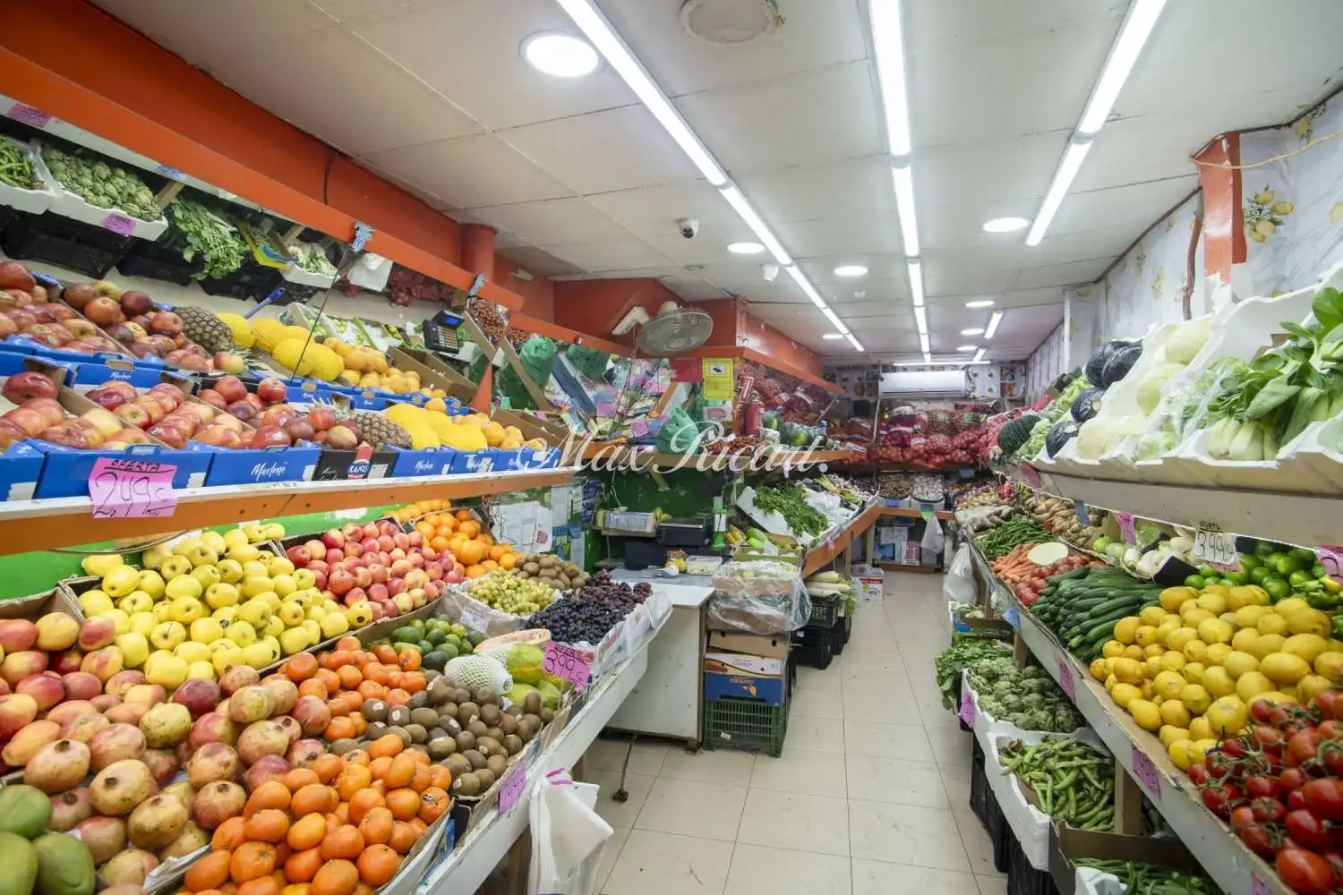 Local en venta en Barcelona con Calefacción y Amueblado