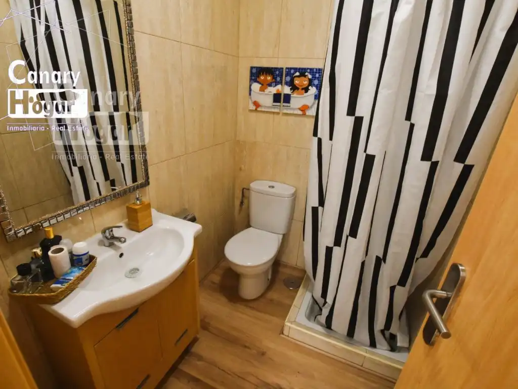 Badezimmer von Dachboden zum Verkauf in San Miguel de Abona mit Heizung, Privatgarten und Balkon
