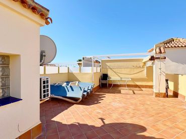 Penthouse mit Pool zum Verkauf in Los Balcones - Los Altos