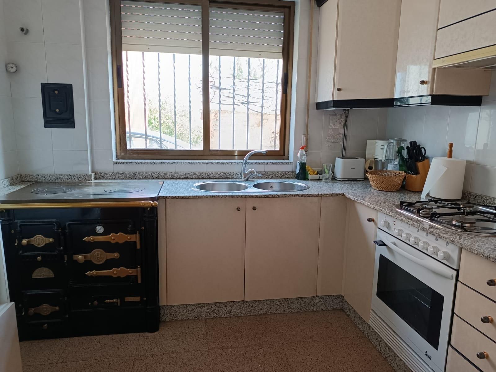 Kitchen of Country house for sale in Congosto  with Heating