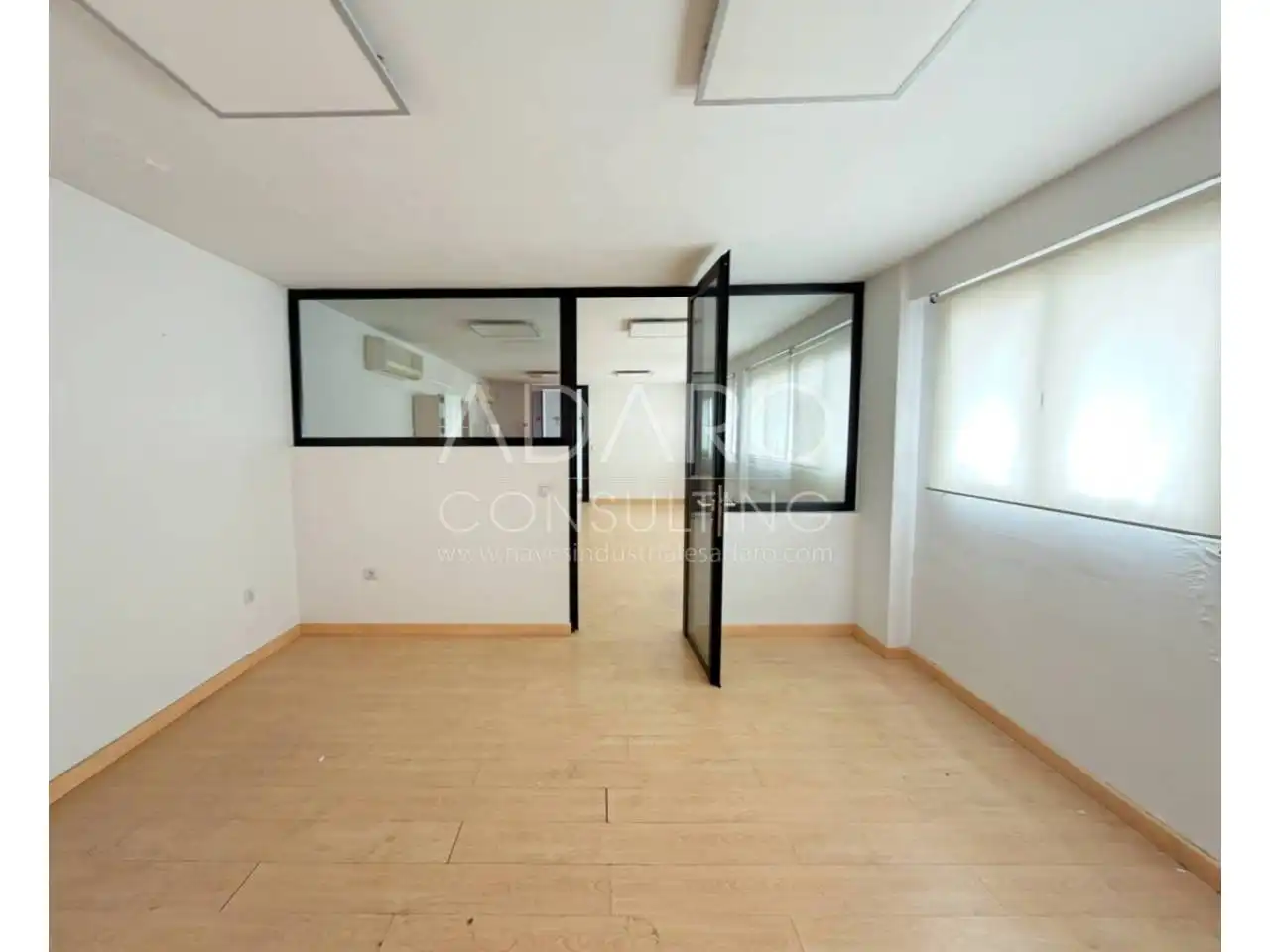 Nave industrial en venta en San Fernando de Henares con Alarma