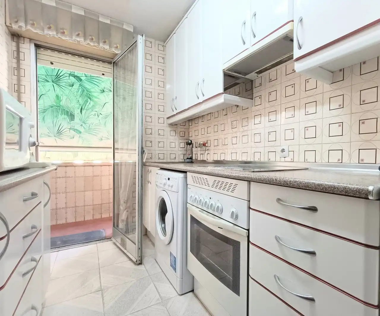 Küche von Wohnung zum Verkauf in Madrid mit Heizung, Parkett und Terrasse