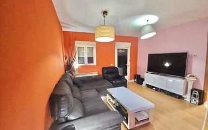 Living room of Flat for sale in Alcorcón  with Heating, Parquet flooring and Terrace
