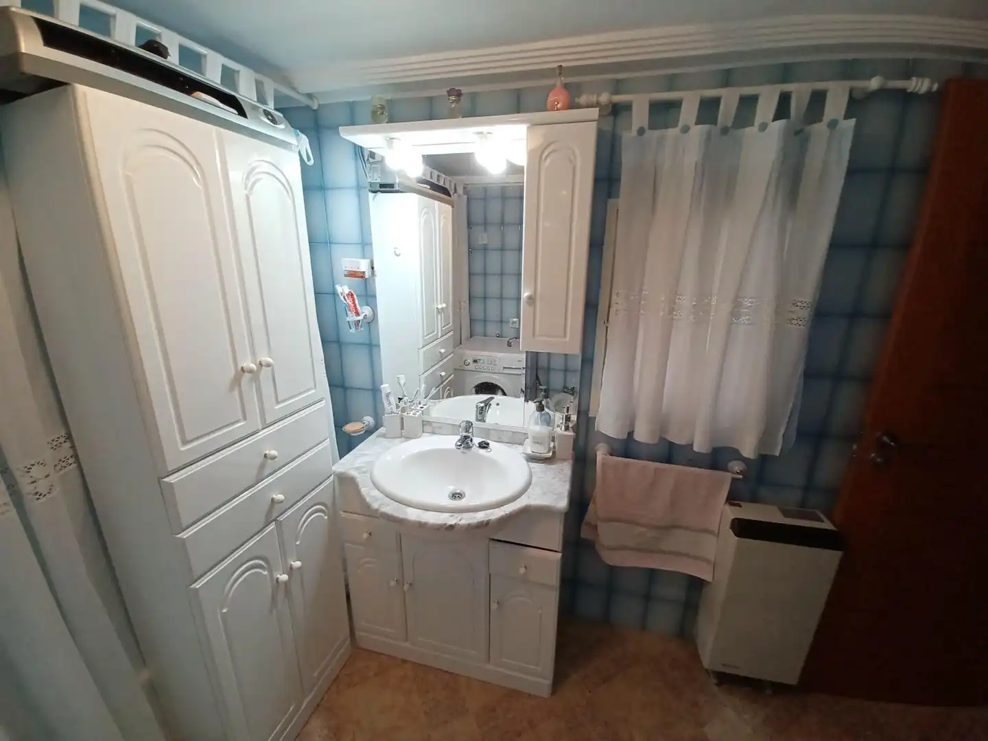 Bathroom of Country homes for sale in Pozo Alcón  with Private garden and Furnished