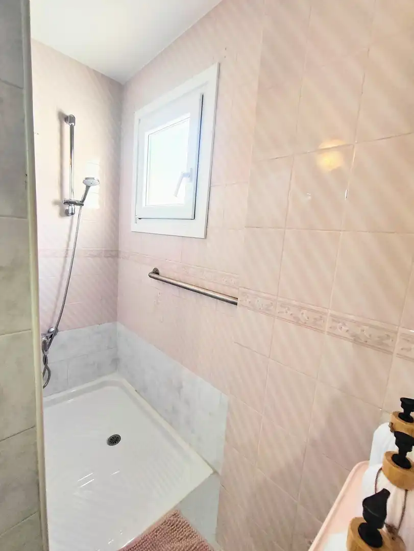Badezimmer von Wohnung zum Verkauf in Nerja mit Klimaanlage, Möbliert und Balkon