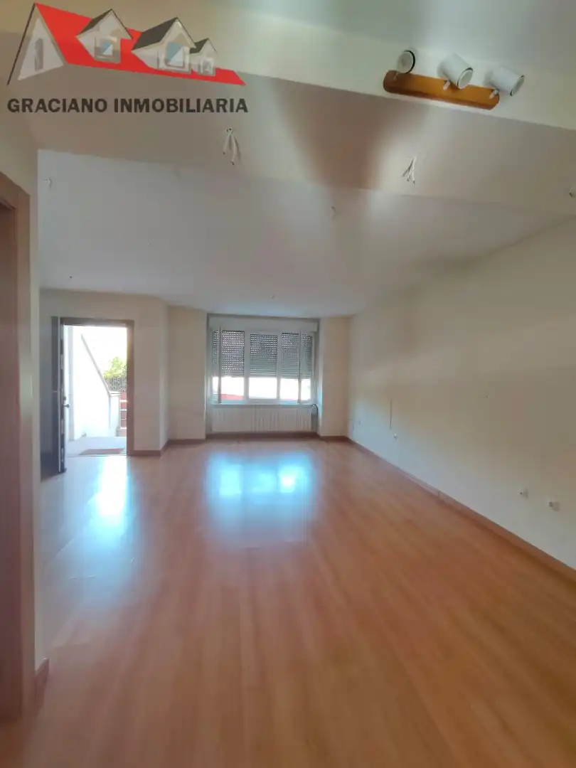 Adossat amb terrassa en venda a Facultad de Medicina, imagen 3