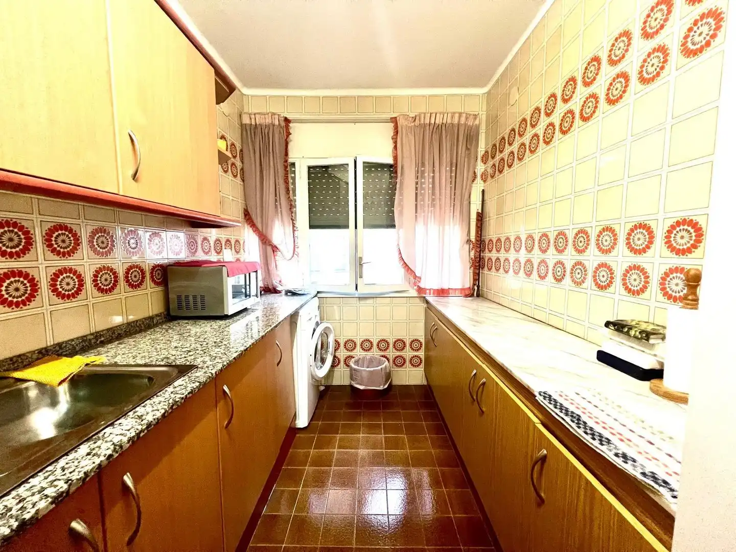 Küche von Wohnung zum Verkauf in Amposta mit Terrasse, Abstellraum und Möbliert