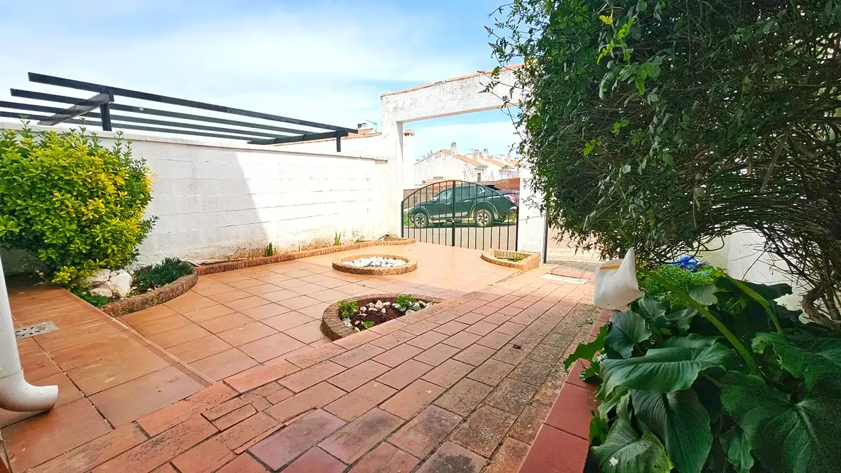 Garden of Detached homes for sale in Los Marines  with Heating and Terrace