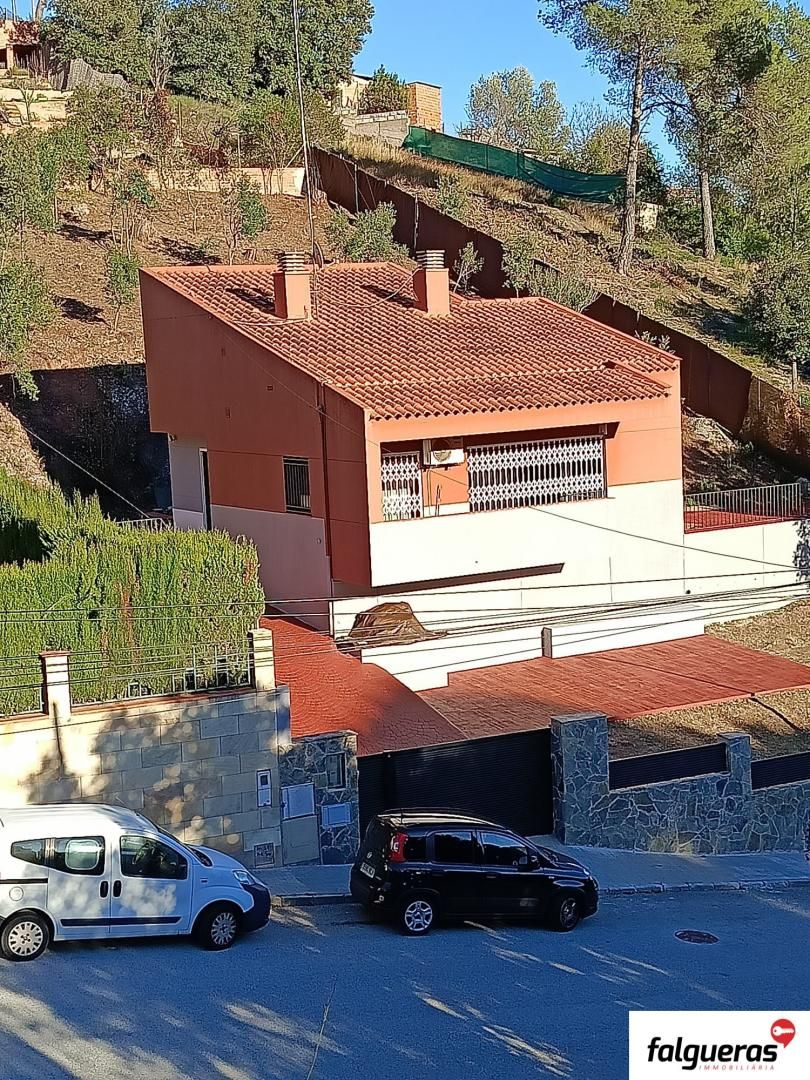 Exterior view of House or chalet for sale in Sant Llorenç Savall  with Heating, Private garden and Terrace