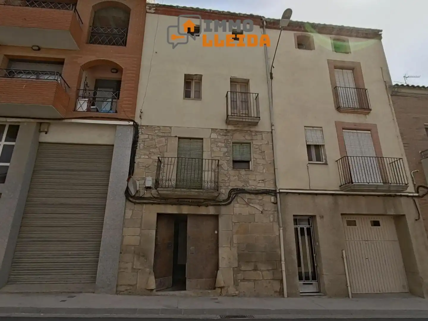 Vista exterior de Casa adosada en venta en Bellpuig con Jardín privado, Terraza y Trastero