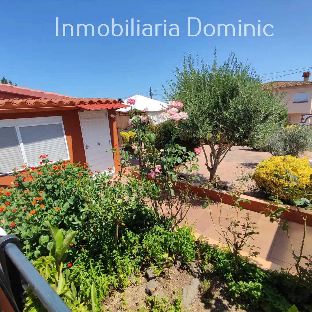 Villa con giardino in vendita a Carrer Pinatell, imagen 2