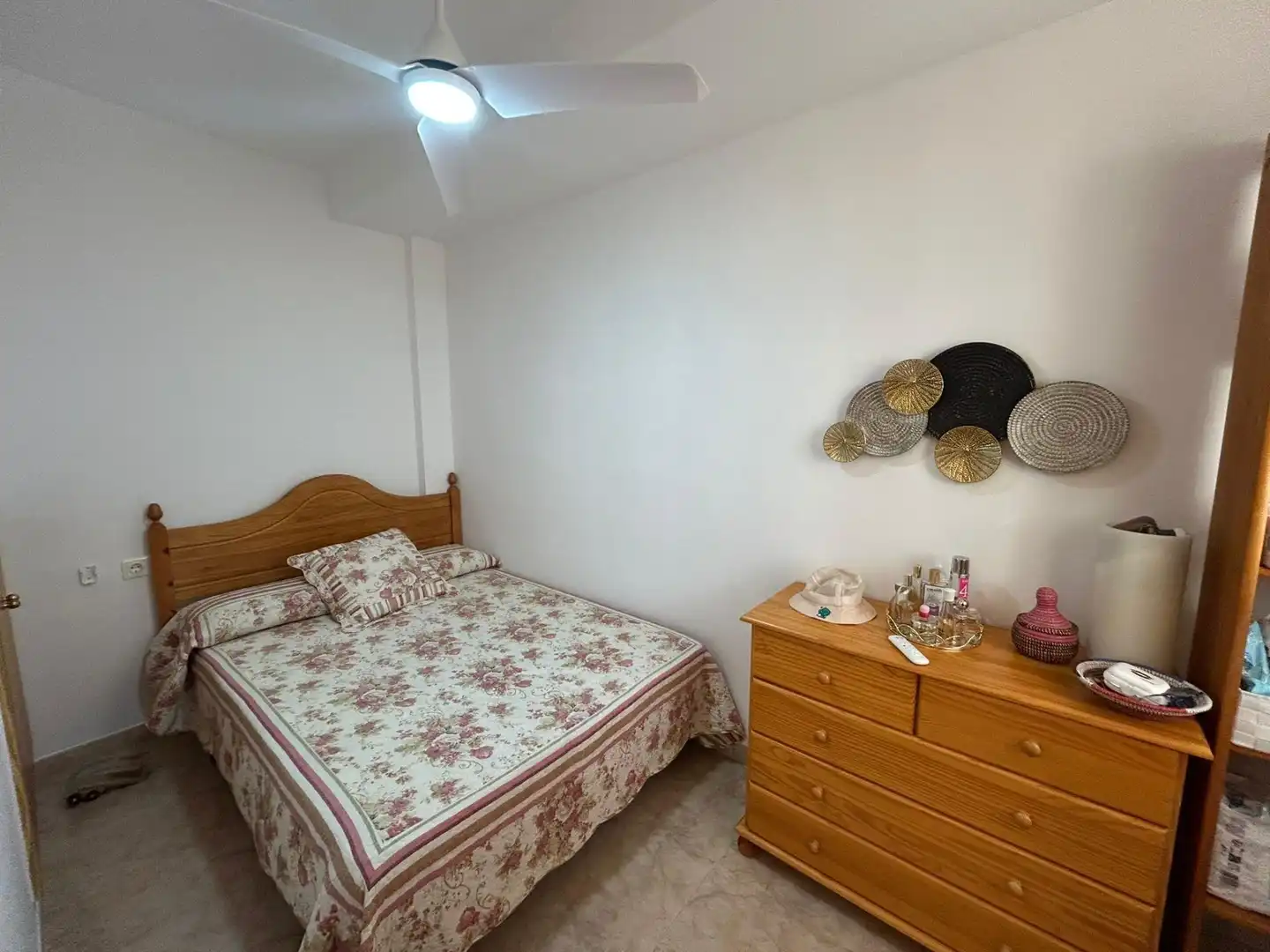 Schlafzimmer von Einfamilien-Reihenhaus zum Verkauf in Cullera mit Klimaanlage, Terrasse und Möbliert