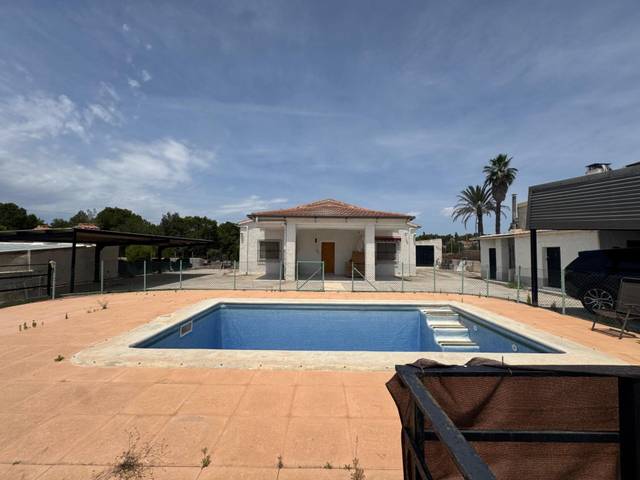 Casa-chalet en Venta en El Pino