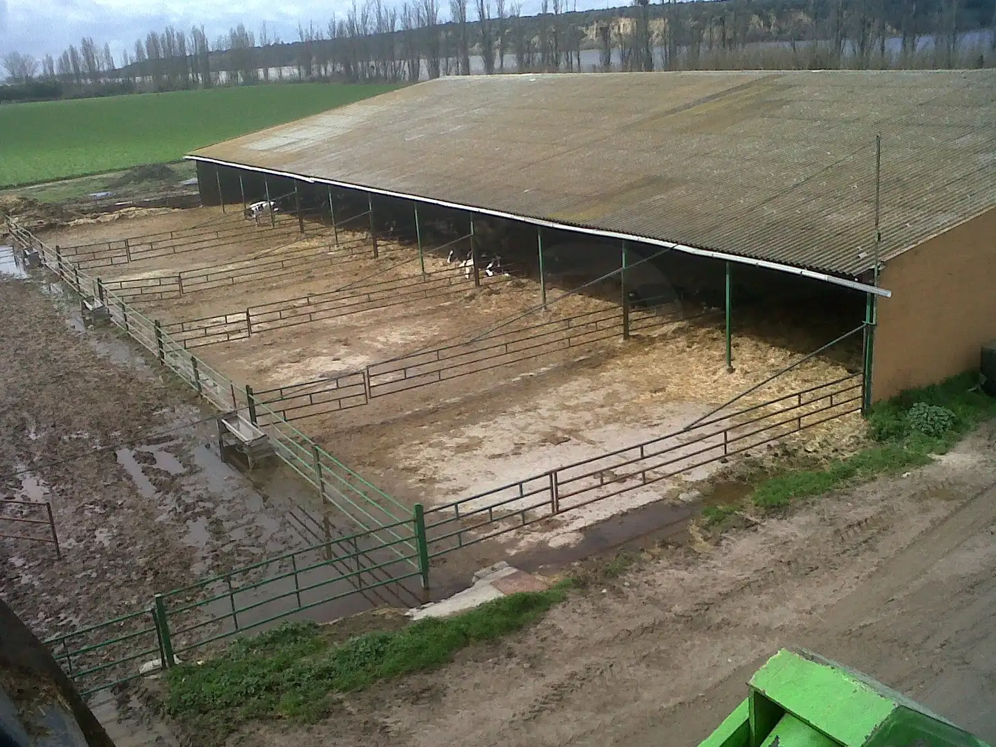 Parkplatz von Grundstücke zum Verkauf in Lucillos