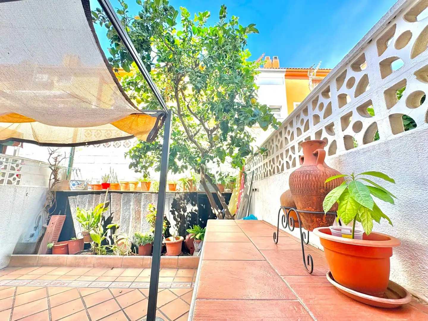 Terrasse von Einfamilien-Reihenhaus zum Verkauf in Marbella mit Heizung, Terrasse und Balkon