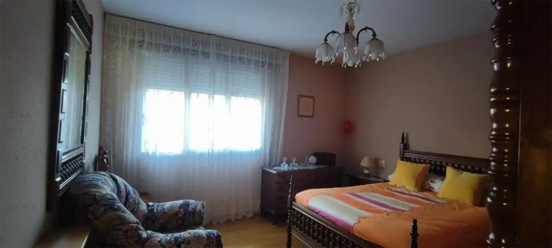 Habitación de Casa o chalet en venta en Puente de Domingo Flórez con Jardín privado, Parquet y Piscina
