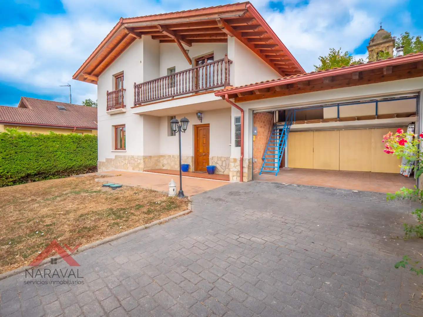 Vista exterior de Casa o xalet en venda en Zigoitia amb Calefacció, Jardí privat i Parquet