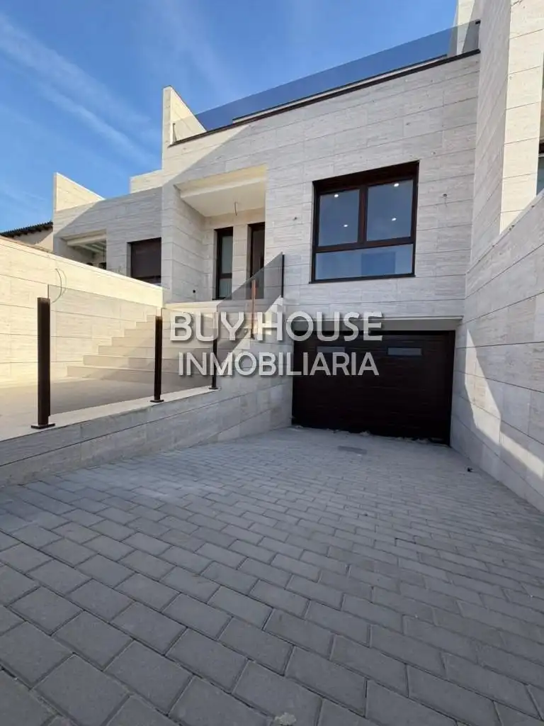 Terraced house with pool for sale in Parque Manuel de Vega - Carretera de Ugena, imagen 5