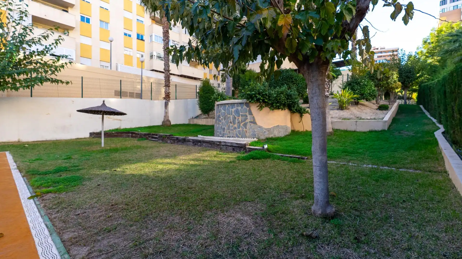 Garden of Attic for rent in Villajoyosa / La Vila Joiosa  with Air Conditioner, Heating and Private garden
