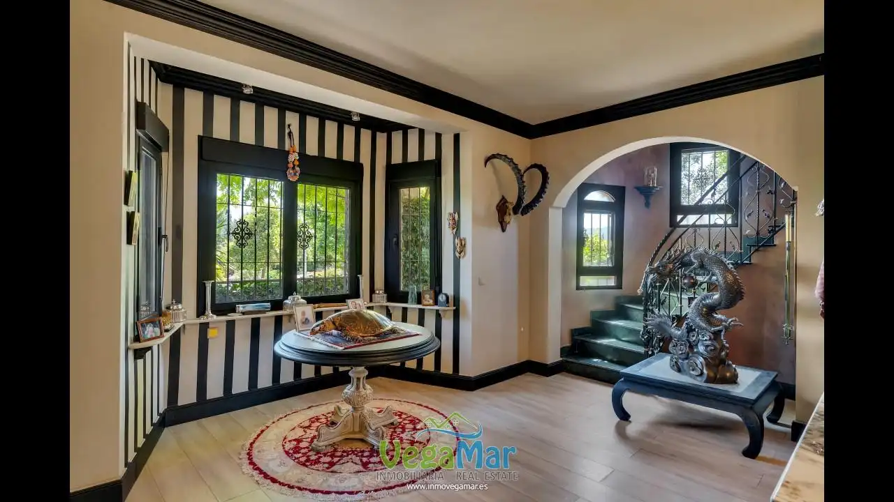 Country homes for sale in Freila