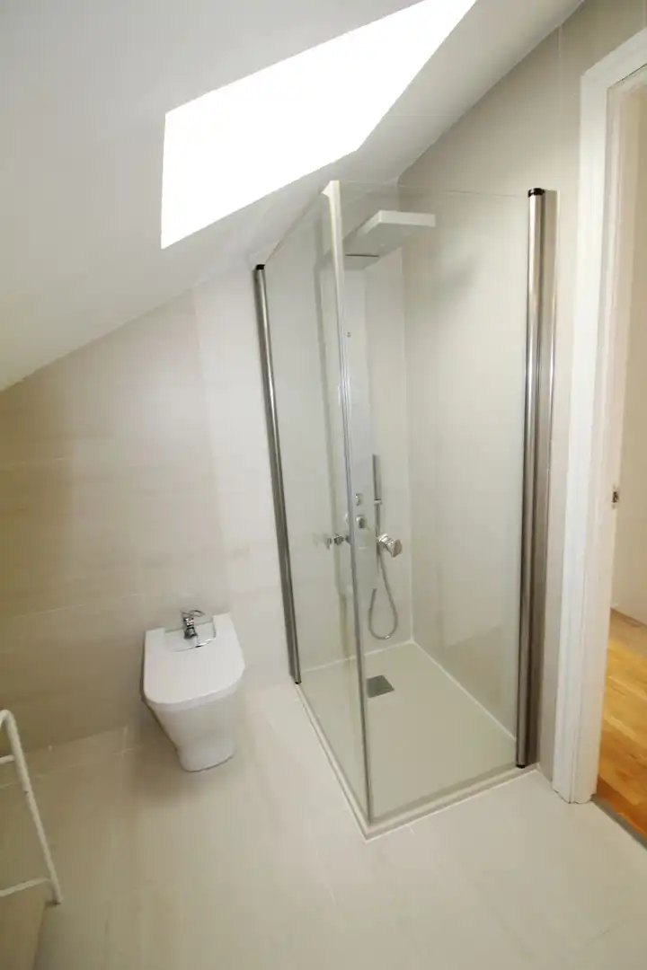 Bathroom of Duplexes for sale in Ciudad Real  with Air Conditioner, Heating and Parquet flooring