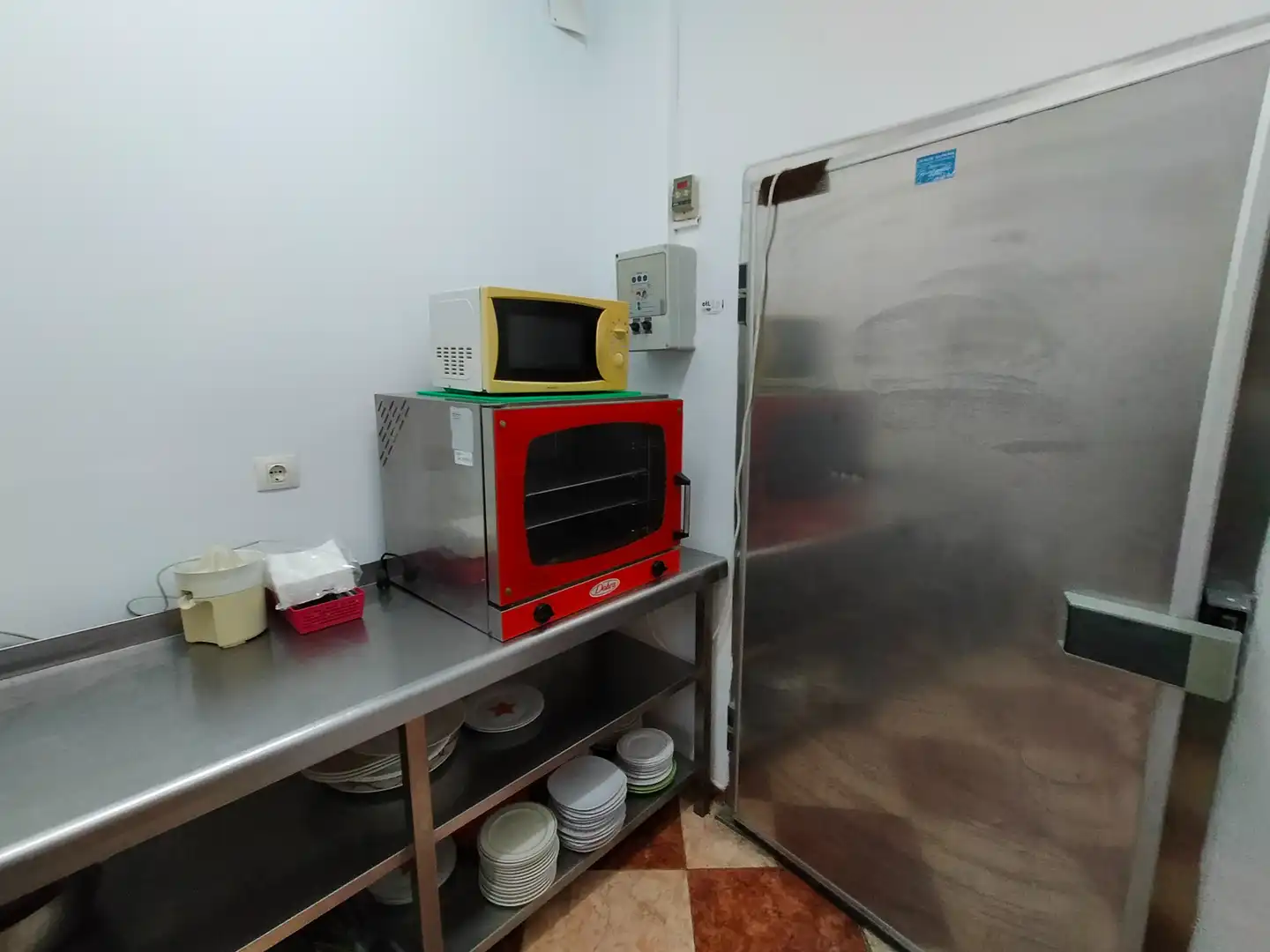 Cocina de Local de alquiler en Gandia con Aire acondicionado, Parquet y Amueblado