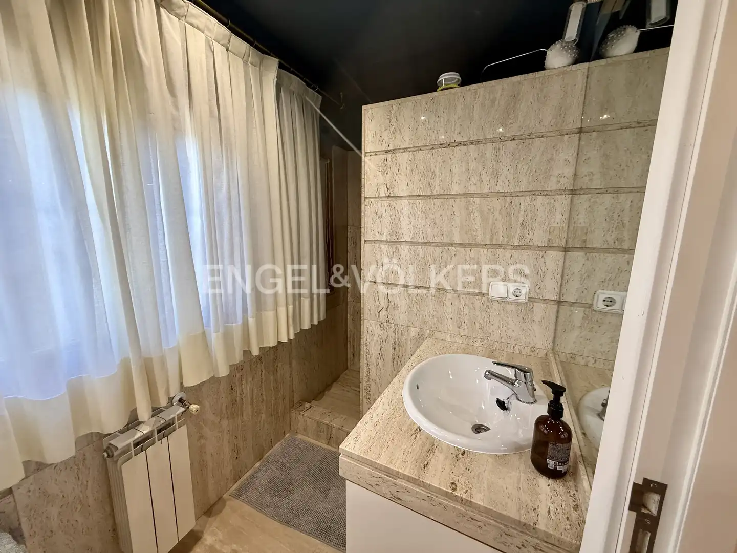 Baño de Casa o chalet de alquiler en Algete con Aire acondicionado, Calefacción y Jardín privado