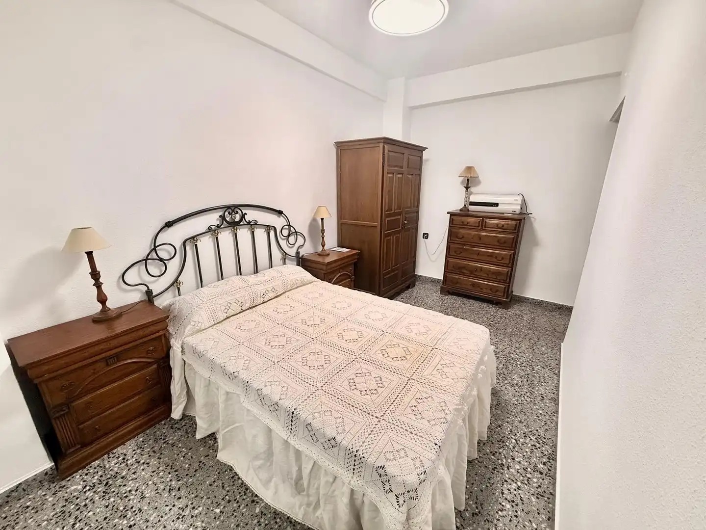 Dormitori de Apartament de lloguer en Alicante / Alacant amb Aire condicionat, Moblat i Balcó