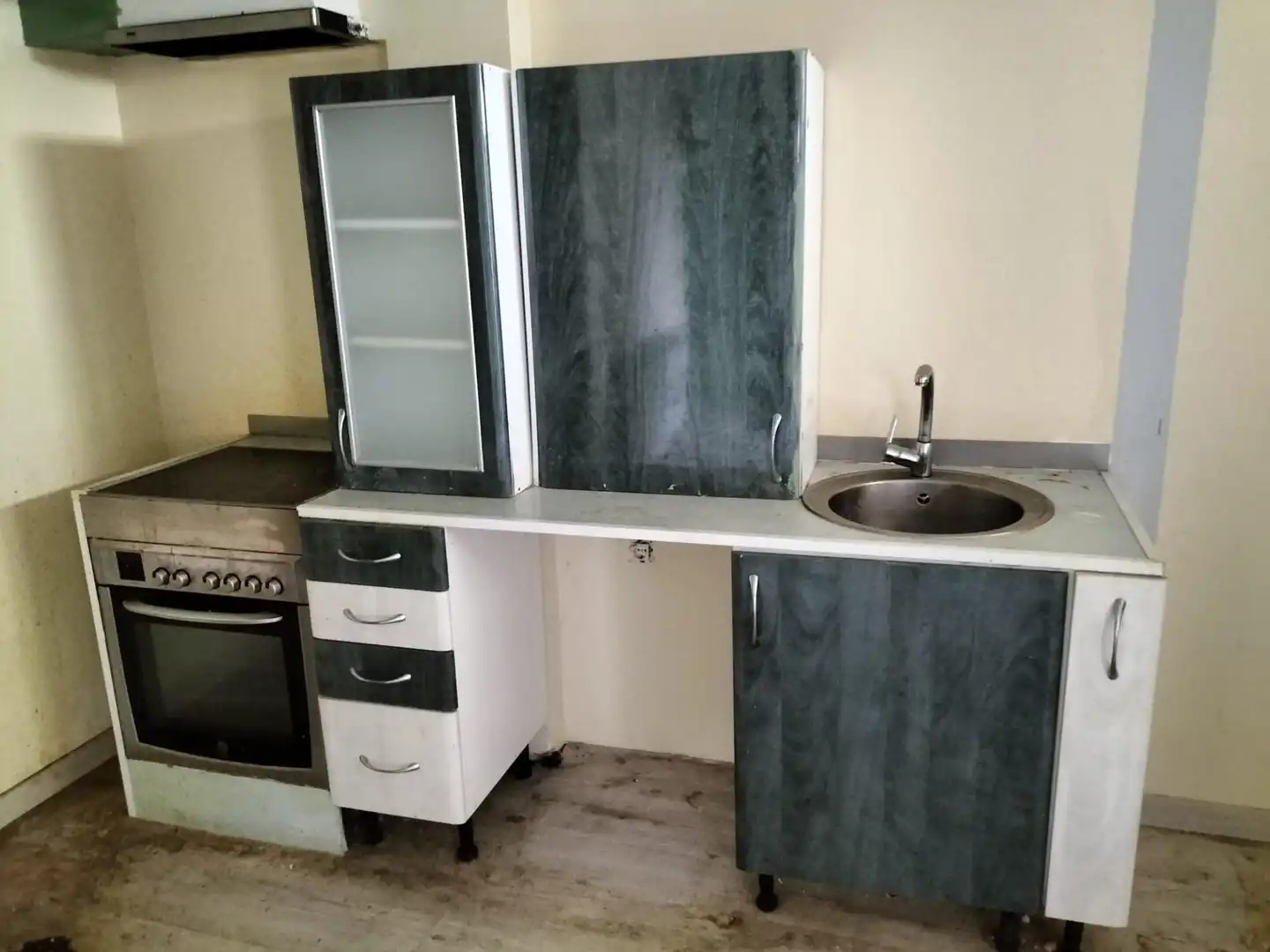Cuina de Casa o xalet en venda en Palencia amb Calefacció i Parquet